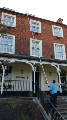 Gutter cleaning in Strood ME2